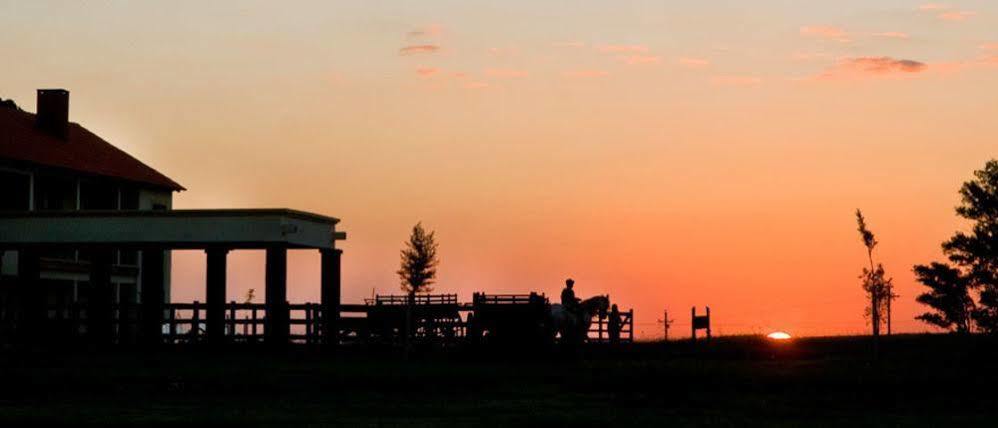 Mal Abrigo Estancia Turistica Finca Piedra المظهر الخارجي الصورة